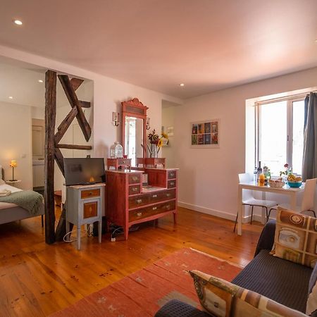 Great Apt In Historical City Center Lisboa Eksteriør billede