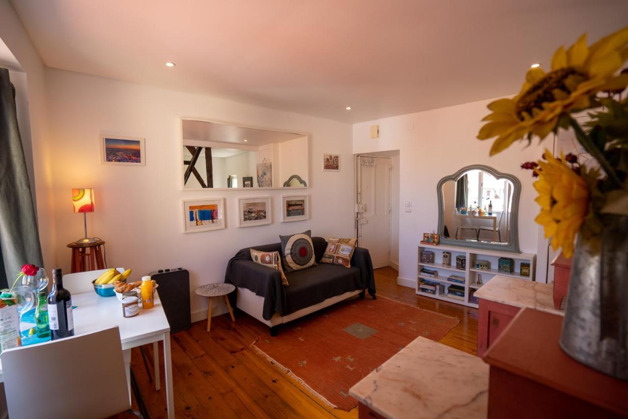 Great Apt In Historical City Center Lisboa Eksteriør billede