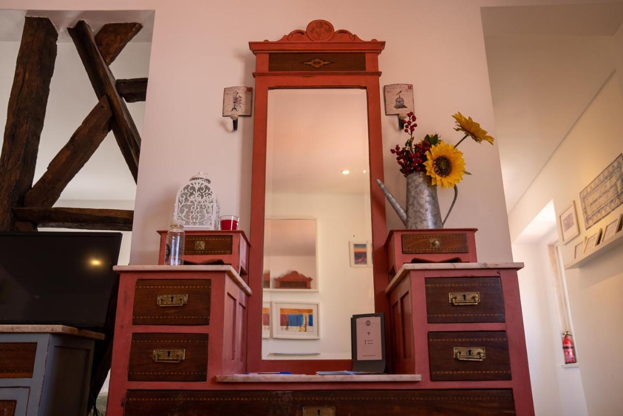 Great Apt In Historical City Center Lisboa Eksteriør billede